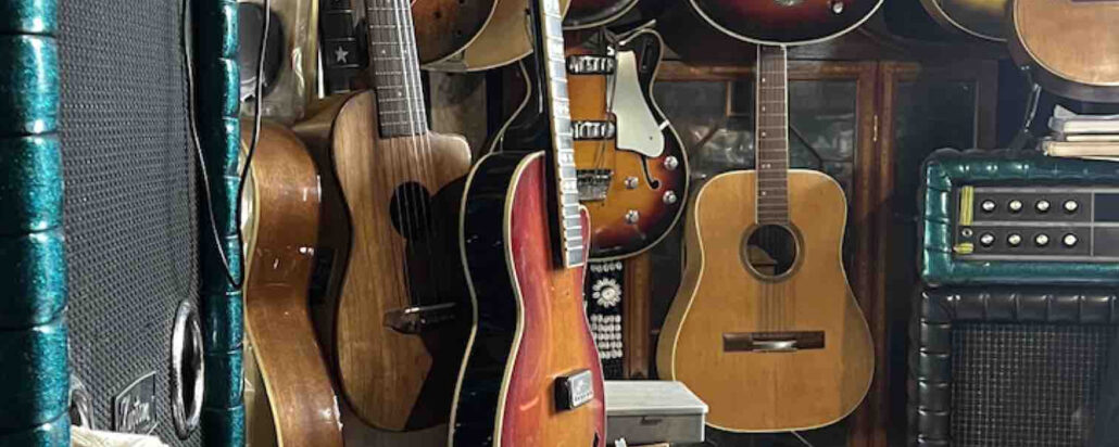 Buying a Used Guitar at a Pawn Shop